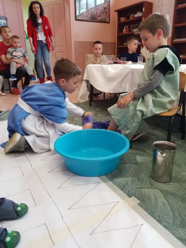 Otvori galeriju veliki-cetvrtak-vrtic-sveta-mala-terezija_03.jpg