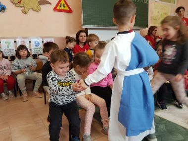 Otvori galeriju veliki-cetvrtak-vrtic-sveta-mala-terezija_05.jpg