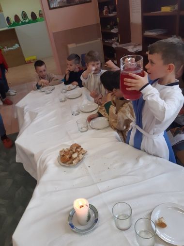 Otvori galeriju veliki-cetvrtak-vrtic-sveta-mala-terezija_13.jpg