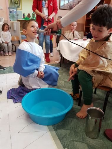 Otvori galeriju veliki-cetvrtak-vrtic-sveta-mala-terezija_18.jpg