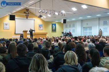 Otvori galeriju korizmena-tribina-don-damir-stojic-medugorje_15.jpg
