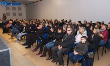 Otvori galeriju korimeni-susret-u-zupi-i-tribina_07.jpg
