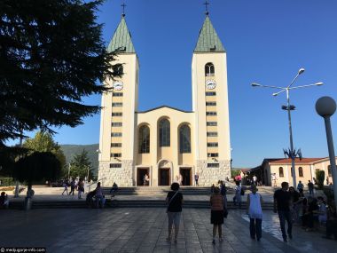 Otvori galeriju velika-gospa-medugorje_06.jpg