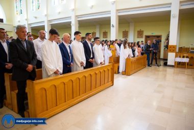 Otvori galeriju krizma-medugorje_4.jpg