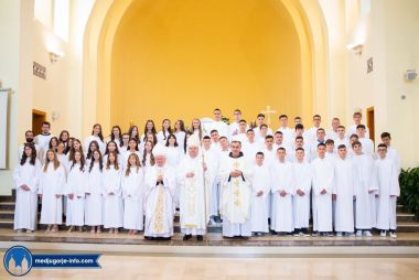 Otvori galeriju krizma-medugorje_6.jpg