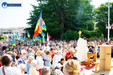 Otvori galeriju hodnja-mira-1.jpg