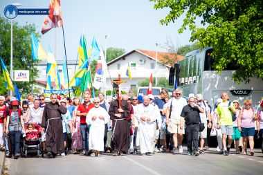 Otvori galeriju hodnja-mira-10.jpg