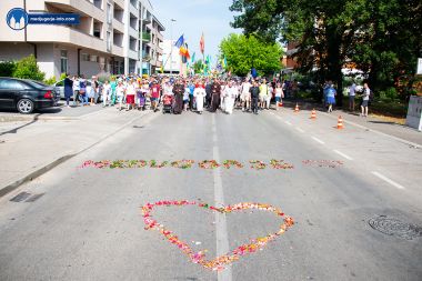 Otvori galeriju hodnja-mira-9.jpg