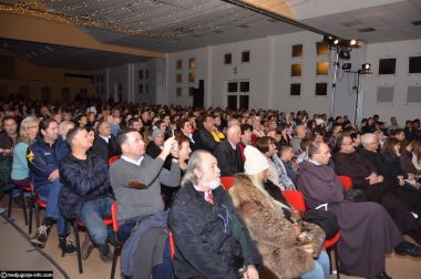 Otvori galeriju bozicni-koncert_06.JPG