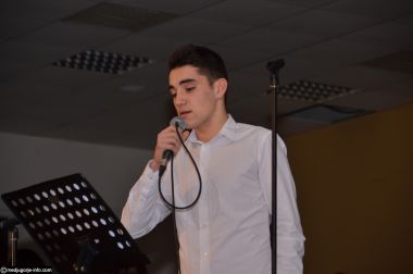 Otvori galeriju bozicni-koncert_12.JPG