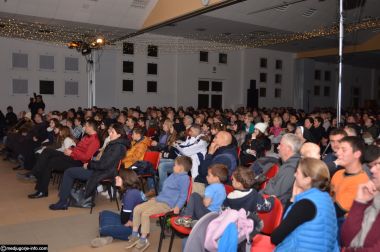 Otvori galeriju bozicni-koncert_16.JPG