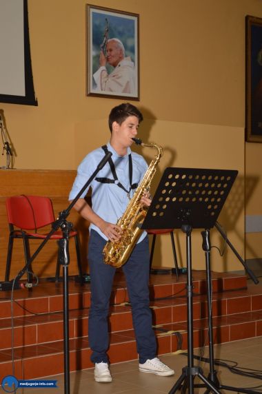 Otvori galeriju Glazbeni-koncert-djece-i-mladih-iz-zupe-Medugorje_03.JPG