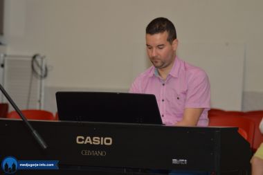 Otvori galeriju Glazbeni-koncert-djece-i-mladih-iz-zupe-Medugorje_04.JPG