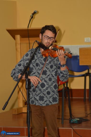 Otvori galeriju Glazbeni-koncert-djece-i-mladih-iz-zupe-Medugorje_18.JPG