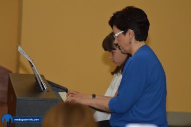 Otvori galeriju Glazbeni-koncert-djece-i-mladih-iz-zupe-Medugorje_25.JPG
