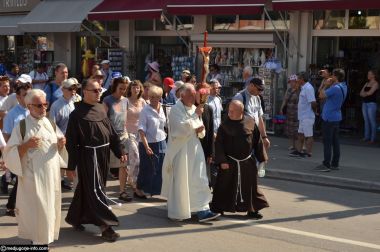 Otvori galeriju hodnja-mira-humac-medugorje_01.JPG
