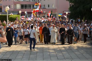 Otvori galeriju hodnja-mira-humac-medugorje_05.JPG