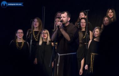 Otvori galeriju 20-rodendan-radiopostaje-mir-medugorje_07.jpg