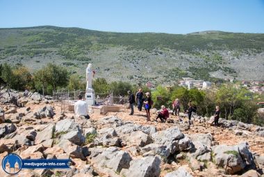 Otvori galeriju brdo-ukazanja-medjugorje-live_06.jpg