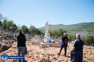 Otvori galeriju brdo-ukazanja-medjugorje-live_07.jpg