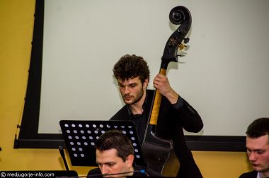 Otvori galeriju koncert-komornog-tamburaskog-ansambla-uaos-a_8.jpg