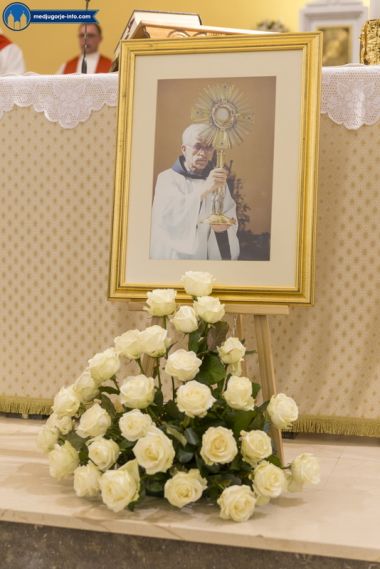 Otvori galeriju 17-godisnjica-smrti-fra-slavka-barbarica_02.jpg