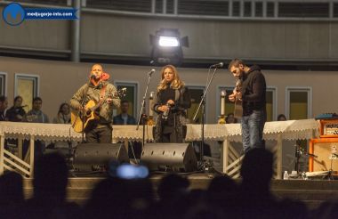 Otvori galeriju molitveno-duhovni-spektakl-u-medugorju_07.jpg