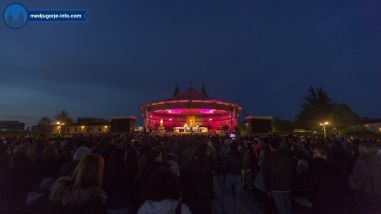 Otvori galeriju molitveno-duhovni-spektakl-u-medugorju_10.jpg
