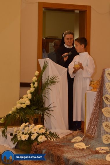 prva-sveta-pricest-u-medugorju_14.jpg