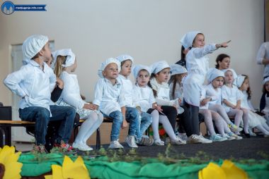 Otvori galeriju dani-kruha-vrtic-sveta-mala-terezija_04.jpg