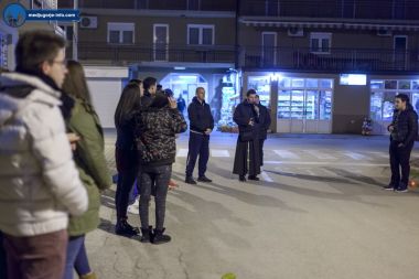 Otvori galeriju sjecanja-na-zrtve-vukovara-i-skabrnje-u-medugorju_17.jpg