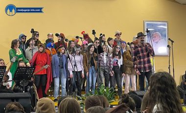 Otvori galeriju medugorje-koncert-maskare-2022-4.jpg