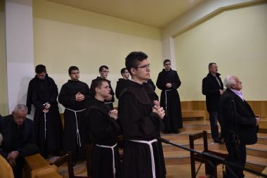Otvori galeriju 15-obljetnica-smrti-fra-slavka-barbarica_6.JPG