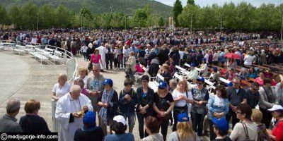 Hodočasnici iz Vojvodine u Međugorju