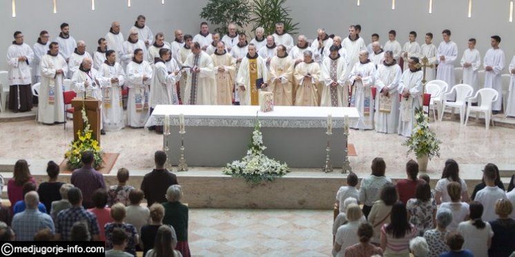 Susret generalnog ministra Franjevačkog reda fr. Michaela A. Perrya s članovima Frame i OFS-a