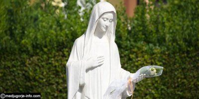 Fra Goran Azinović: Dvije Marije i miomiris