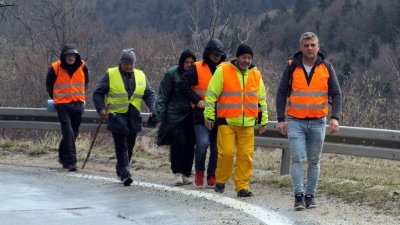 Šestero hodočasnika iz Hrvatske uputilo se preko BiH na Kosovo na hodočasnički put dug 1000 kilometara