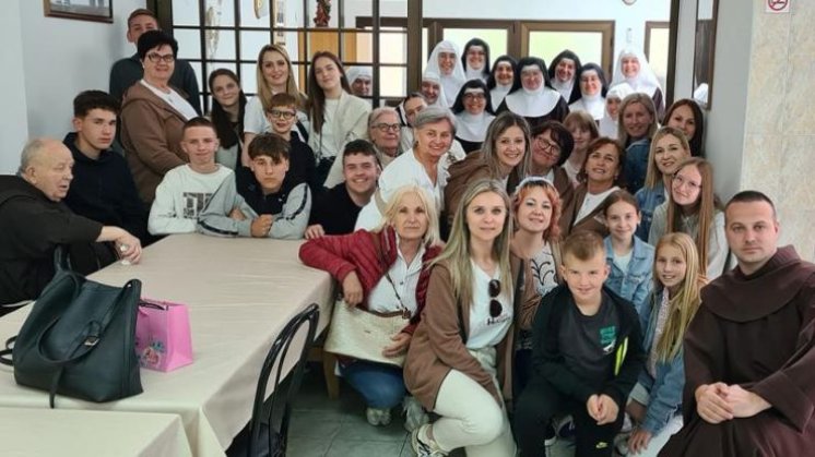 Hodočasnici iz Međugorja posjetili klarise