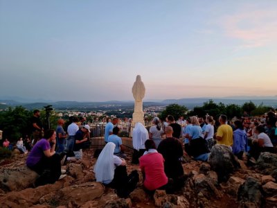 GOSPA POZVALA NA DEVETNICU U PET SATI IZJUTRA NA BRDU UKAZANJA