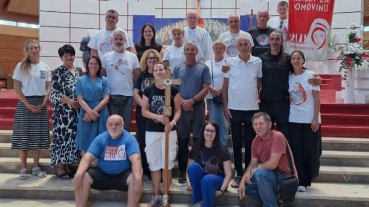Moći blaženoga Alojzija Stepinca u mostarskoj katedrali