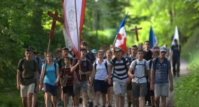 Mladi osjećaju veću zahvalnost prema Bogu od starijih, potvrđuje istraživanje
