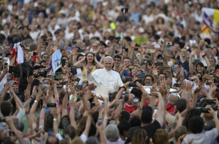 Papa Lav XIV. u Italiji proglašen osobom 2025. godine