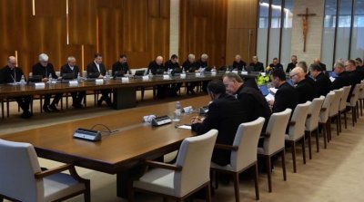 Priopćenje s Izvanrednog zasjedanja HBK-a