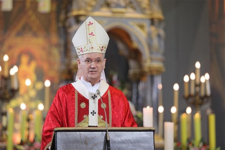Nadbiskup Kutleša na Stepinčevo: &bdquo;Narod koji sačuva savjest ima budućnost, makar prolazio putem križa&ldquo;