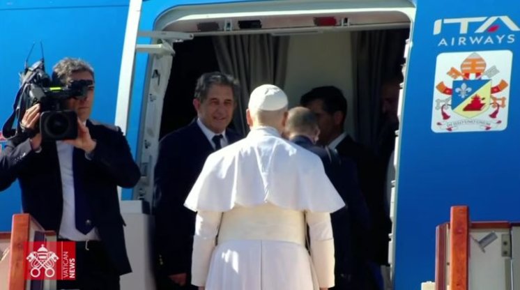 Papa Lav XIV. oprostio se od Alžira i otputovao u Kamerun