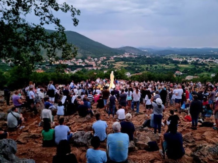 EUROPA NA RUBU, DUŠA U OPASNOSTI: PROROČKI ZOV IZ MEĐUGORJA KOJI SE VIŠE NE MOŽE IGNORIRATI