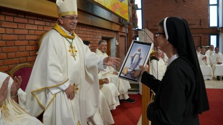 Marijine sestre čudotvorne medaljice proslavile 100 godina samostalnosti