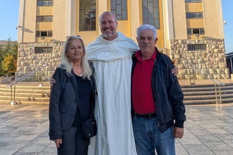 Jozo i Marina Kordić ugostili su ga u Međugorju 1988. godine, nakon 38 godina zahvalio im je kao svećenik