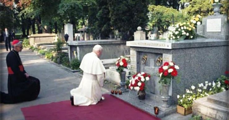 edmund-wojtyla-grob.jpg